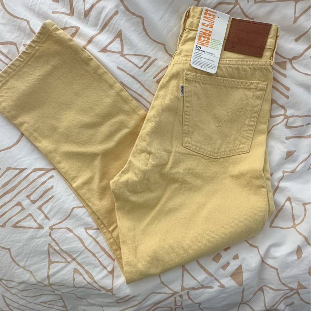 NWT 🌼 Levi’s 501 Cropped Jean in Botanical Yellow - Picture 8 of 8